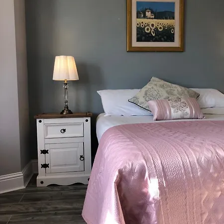 Amber Hill 3* Galway