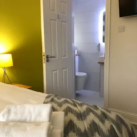 Amber Hill Bed & Breakfast 3*